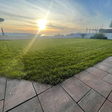 Sunset Pool & Homestay Zgornje Skofije