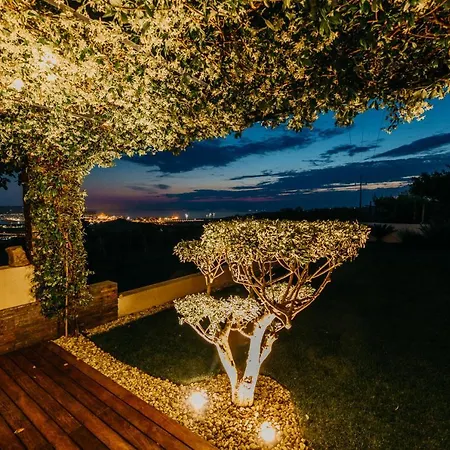 Homestay Sunset Pool & Zgornje Skofije