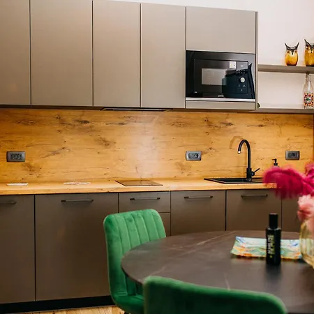 Sunset Pool & Zgornje Skofije