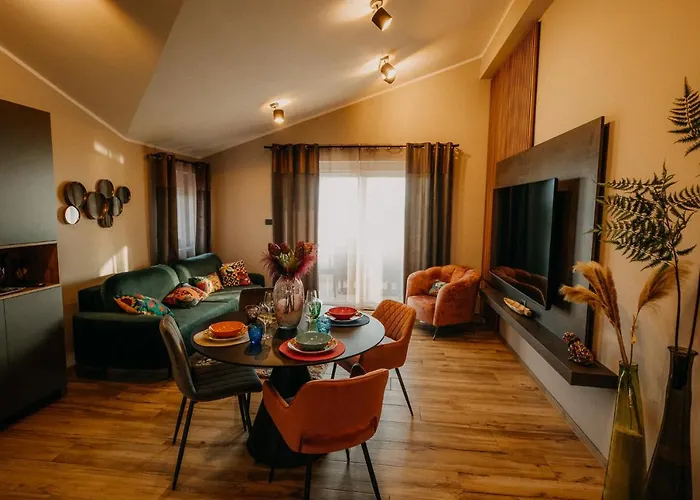 Sunset Pool & Zgornje Škofije