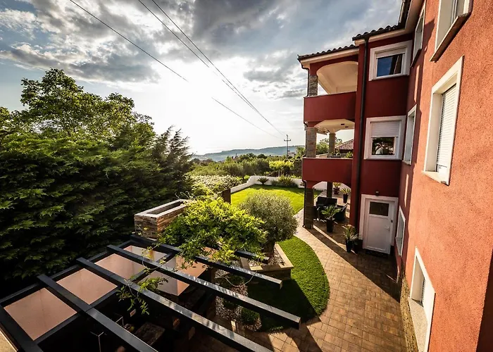 Sunset Pool & Privatunterkunft