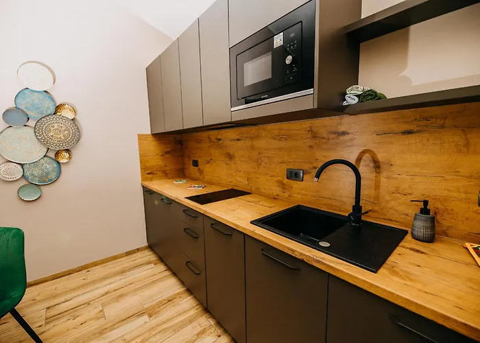 Sunset Pool & * Zgornje Škofije