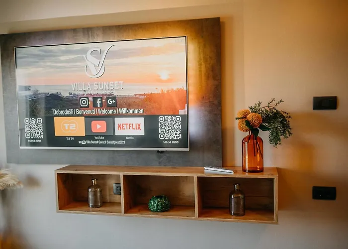 Sunset Pool & Homestay szállás Zgornje Škofije